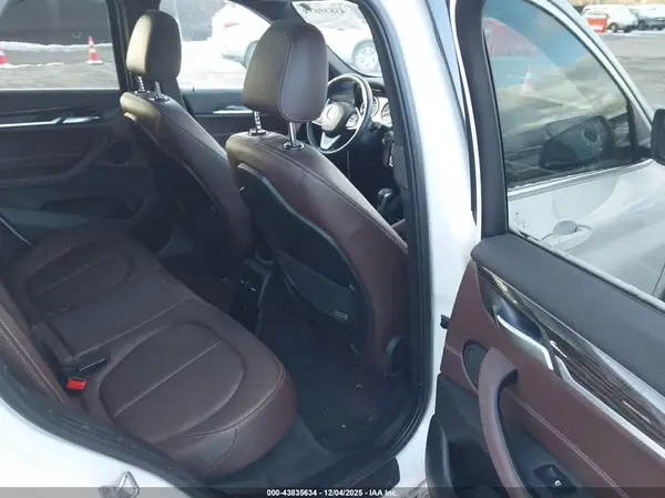 WBXHT3C35J5K26804 2018 BMW X1 - Image 8