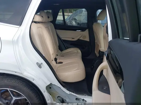 WBXHT3C35J5K28374 2018 BMW X1 - Image 8