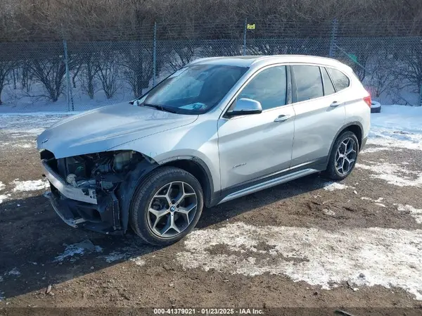 WBXHT3C35J5K28407 2018 BMW X1 - Image 2