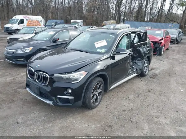 WBXHT3C35J5K30089 2018 BMW X1 - Image 2