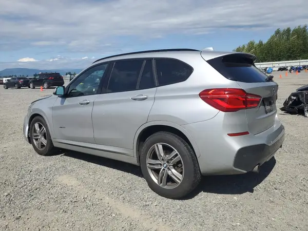 WBXHT3C35J5K31596 2018 BMW X1 - Image 2