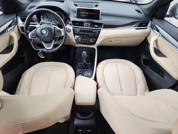 WBXHT3C35J5K32330 2018 BMW X1 - Image 8