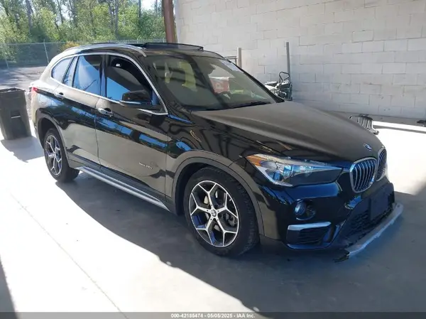WBXHT3C35J5L25056 2018 BMW X1 - Image 1