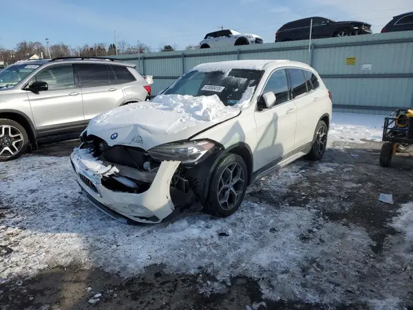 WBXHT3C35J5L27129 2018 BMW X1 - Image 1
