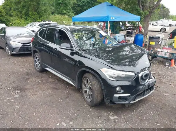 WBXHT3C35J5L28412 2018 BMW X1 - Image 1