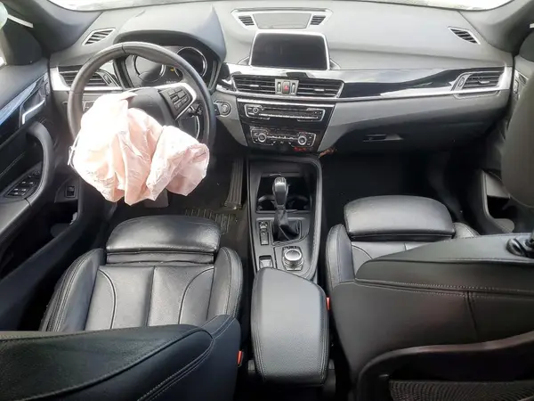 WBXHT3C35J5L28748 2018 BMW X1 - Image 8