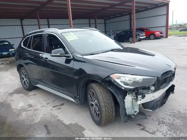 WBXHT3C35J5L30712 2018 BMW X1 - Image 1