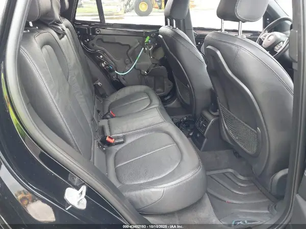 WBXHT3C35J5L30712 2018 BMW X1 - Image 8