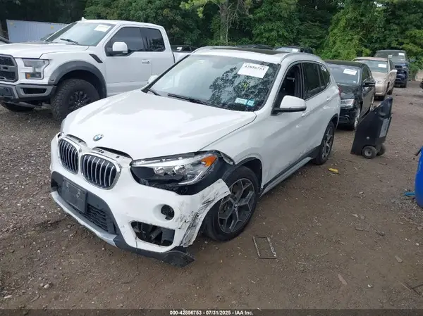 WBXHT3C35J5L31357 2018 BMW X1 - Image 2