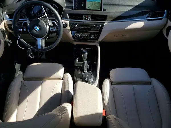 WBXHT3C35J5L32105 2018 BMW X1 - Image 8