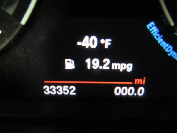 WBXHT3C35J5L33173 2018 BMW X1 - Image 8
