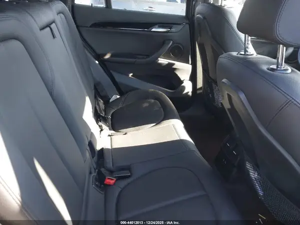 WBXHT3C35J5L34663 2018 BMW X1 - Image 8