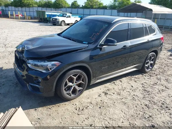 WBXHT3C36G5E52460 2016 BMW X1 - Image 2
