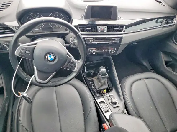 WBXHT3C36G5E55570 2016 BMW X1 - Image 8