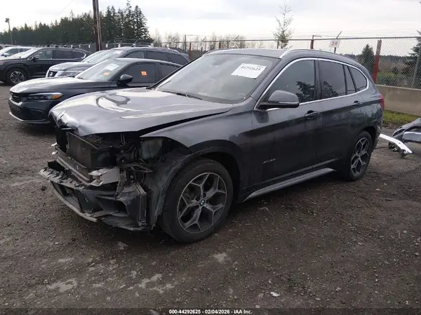 WBXHT3C36G5E56587 2016 BMW X1 - Image 2