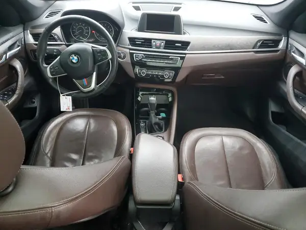 WBXHT3C36GP881275 2016 BMW X1 - Image 8