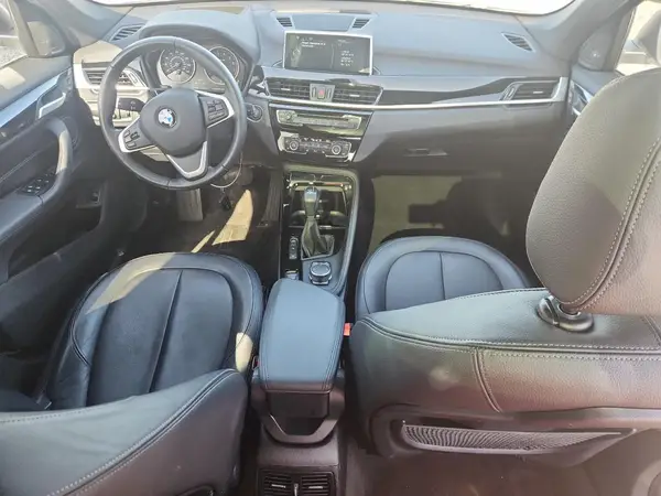 WBXHT3C36GP882815 2016 BMW X1 - Image 8