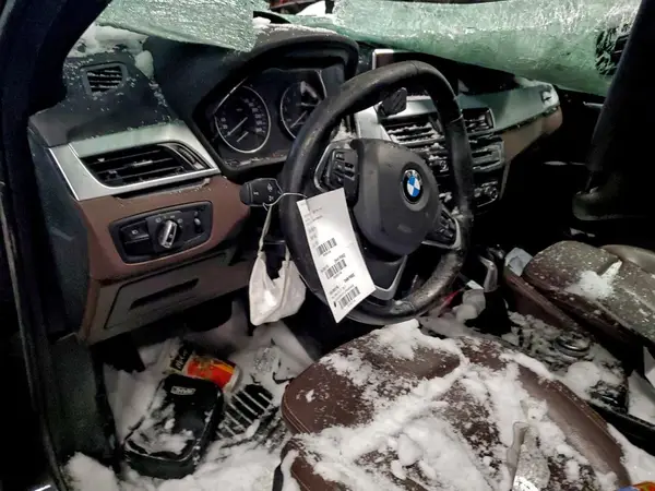 WBXHT3C36GP883205 2016 BMW X1 - Image 8
