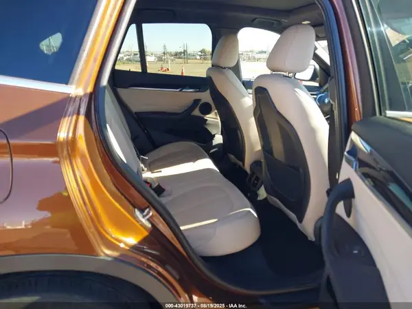 WBXHT3C36GP884287 2016 BMW X1 - Image 8