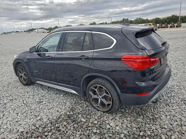 WBXHT3C36GP887027 2016 BMW X1 - Image 2