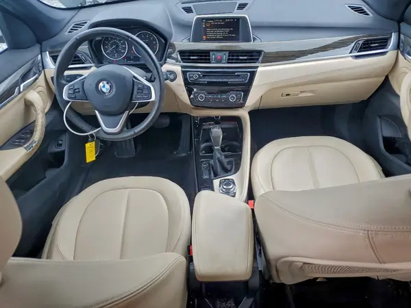 WBXHT3C36GP887027 2016 BMW X1 - Image 8