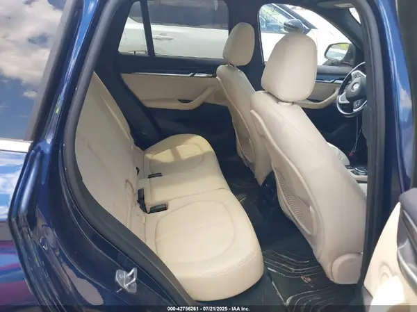 WBXHT3C36GP887867 2016 BMW X1 - Image 8