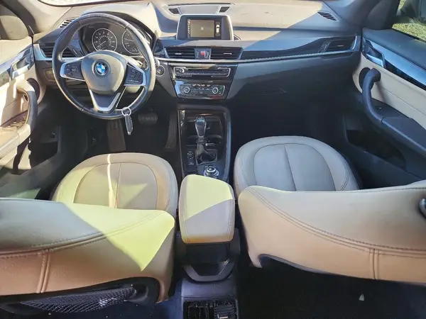 WBXHT3C36GP889652 2016 BMW X1 - Image 8