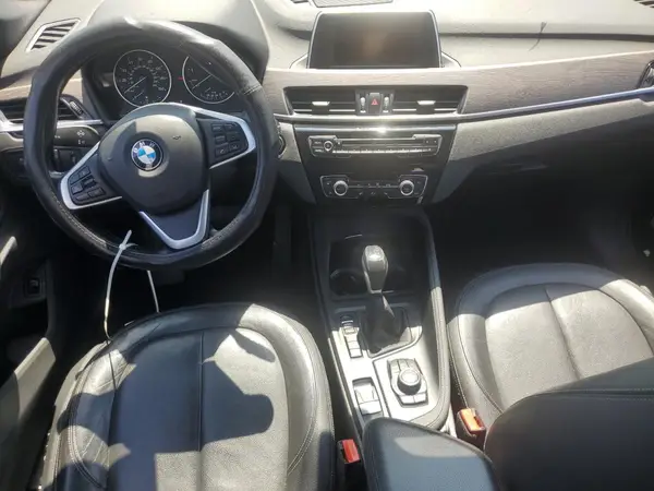 WBXHT3C36H5F67884 2017 BMW X1 - Image 8