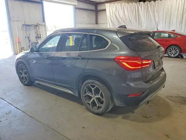 WBXHT3C36H5F68386 2017 BMW X1 - Image 2