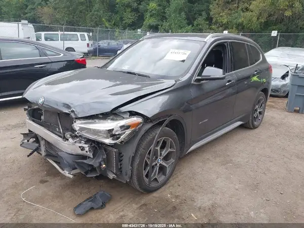 WBXHT3C36H5F69697 2017 BMW X1 - Image 2