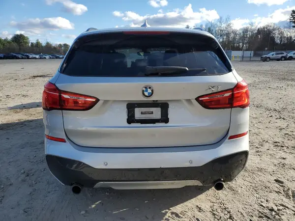 2017 BMW X1 auction photo 6