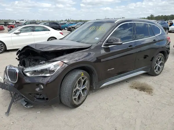WBXHT3C36H5F72244 2017 BMW X1 - Image 1