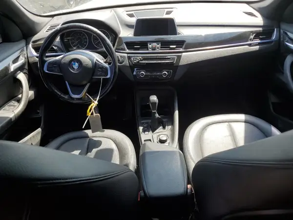WBXHT3C36H5F75046 2017 BMW X1 - Image 8