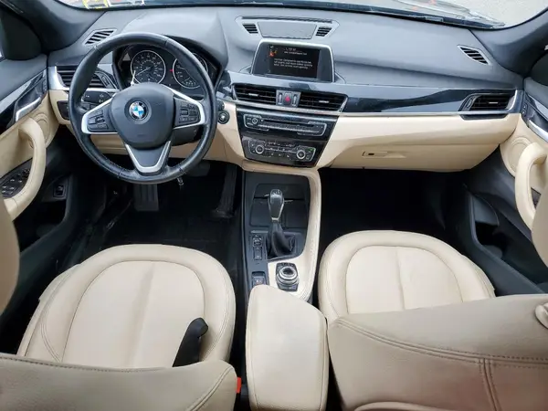 WBXHT3C36H5F76732 2017 BMW X1 - Image 8