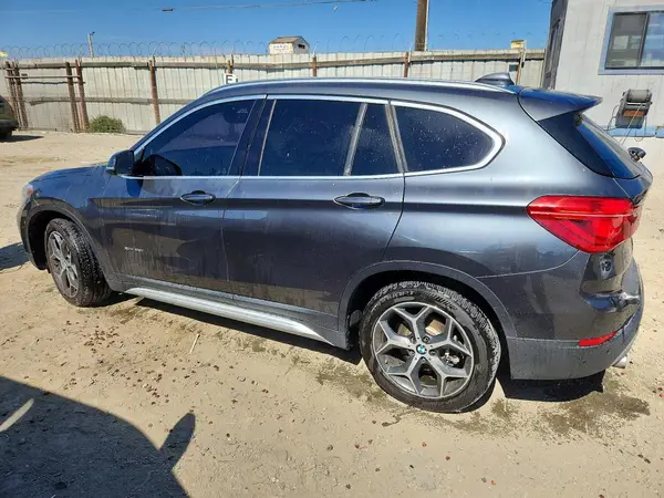 WBXHT3C36H5F77590 2017 BMW X1 - Image 2