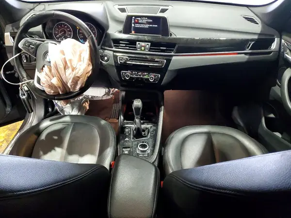 WBXHT3C36H5F78514 2017 BMW X1 - Image 8