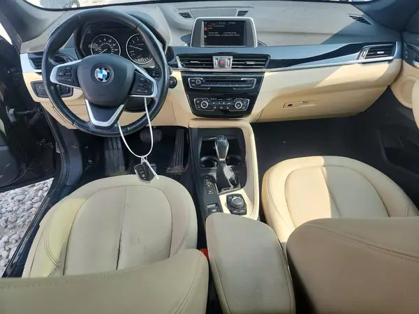 WBXHT3C36H5F80022 2017 BMW X1 - Image 8