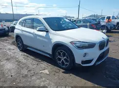 WBXHT3C36H5F80800 2017 BMW X1