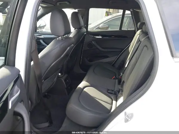 WBXHT3C36H5F83048 2017 BMW X1 - Image 8