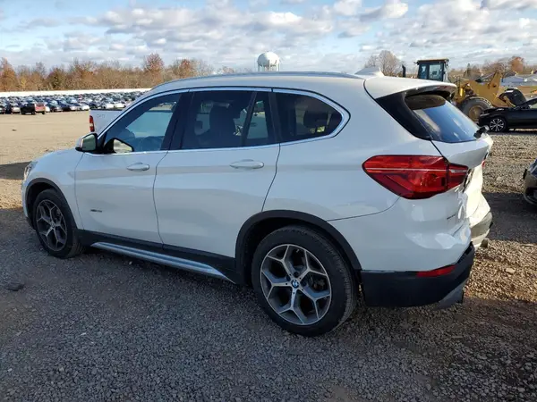 WBXHT3C36H5F85558 2017 BMW X1 - Image 2