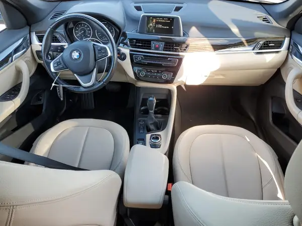 WBXHT3C36H5F85558 2017 BMW X1 - Image 8