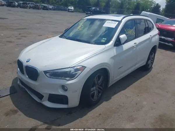 WBXHT3C36H5F87827 2017 BMW X1 - Image 2