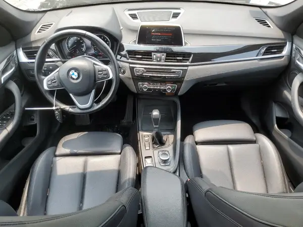 WBXHT3C36J3H29952 2018 BMW X1 - Image 8