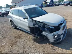 WBXHT3C36J3H30017 2018 BMW X1