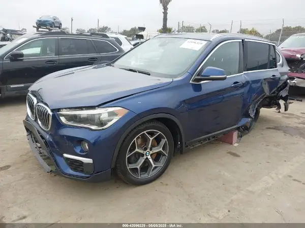 WBXHT3C36J3H30583 2018 BMW X1 - Image 2