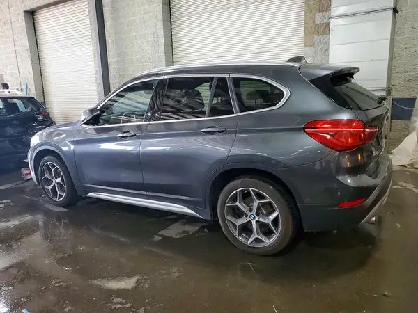 WBXHT3C36J3H33693 2018 BMW X1 - Image 2