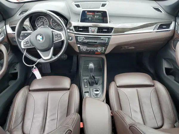 WBXHT3C36J5F88871 2018 BMW X1 - Image 8