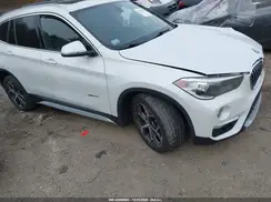 WBXHT3C36J5F88899 2018 BMW X1