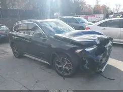 WBXHT3C36J5F89910 2018 BMW X1