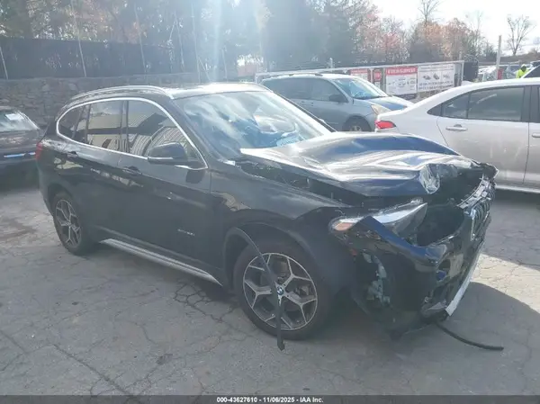 WBXHT3C36J5F89910 2018 BMW X1 - Image 1